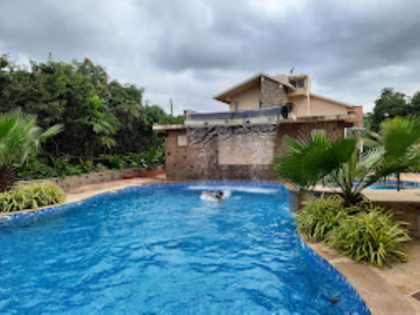 Wood Stock Acres Villa Resort Thane Exteriör bild