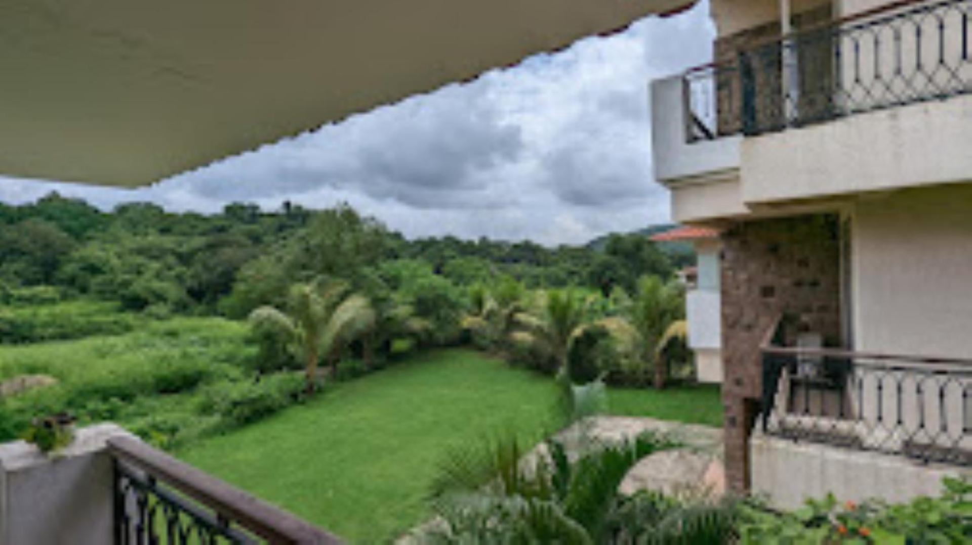 Wood Stock Acres Villa Resort Thane Exteriör bild