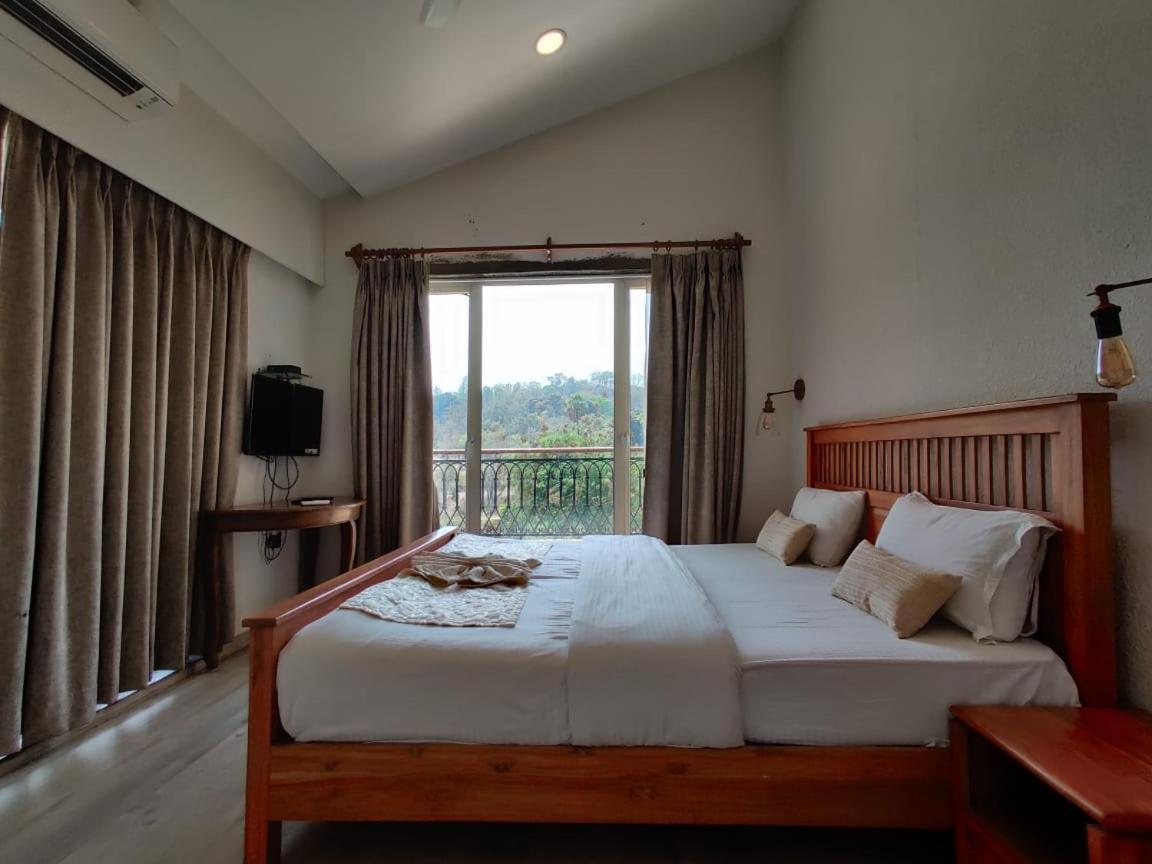 Wood Stock Acres Villa Resort Thane Exteriör bild